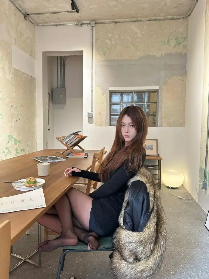 蘑菇云下载数据增长图